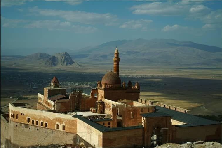 İshak Paşa Sarayı (İshak Pasha Palace - Doğubayazıt)