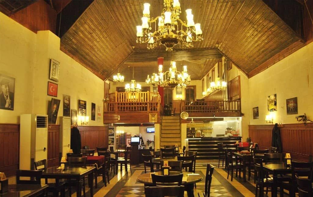 Tahmis Kahvesi (Historic Ottoman Coffee House - 1635)