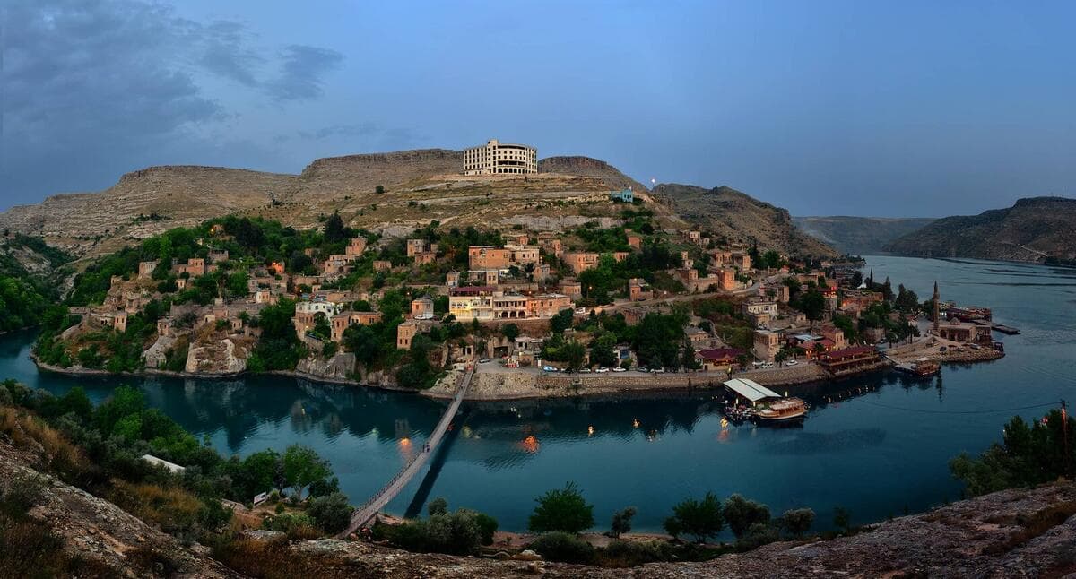 Halfeti Submerged Ancient Fortress City (Euphrates River)